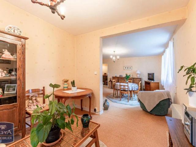 Appartement à louer 4 pièces 78.48m²