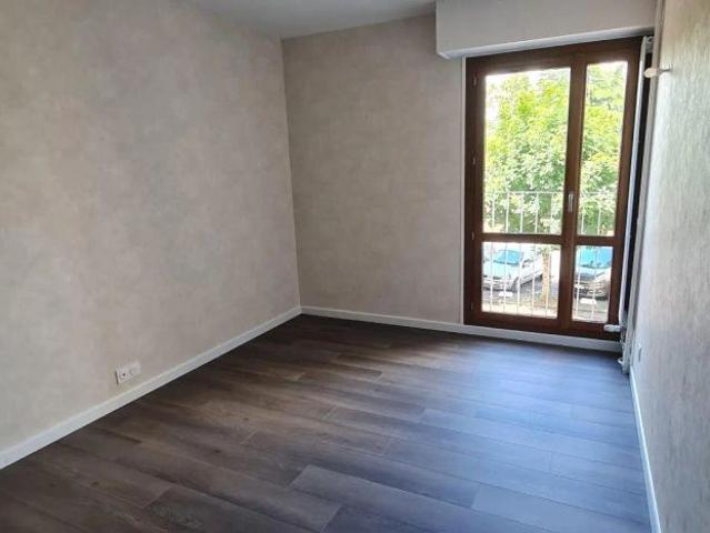 Appartement à louer 4 pièces 78m²