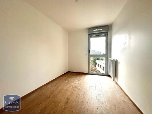 Appartement à louer 4 pièces 79.27m²