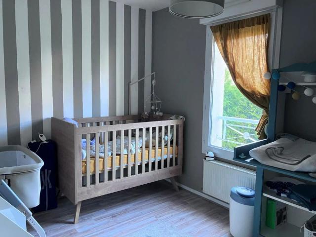 Appartement à louer 4 pièces 79.64m²