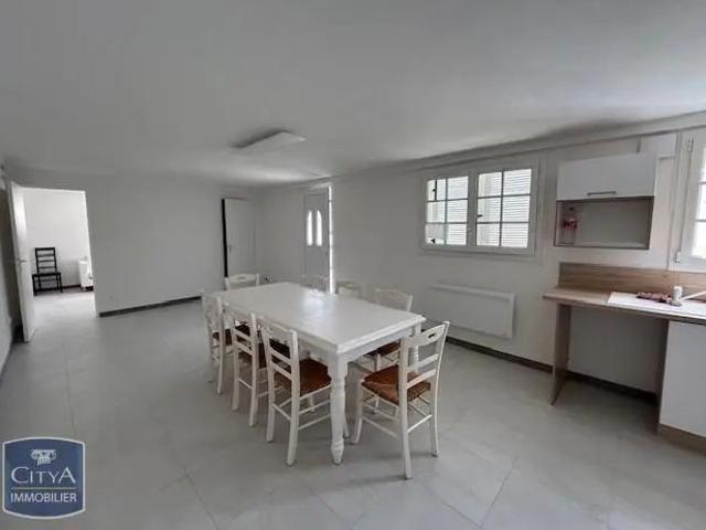 Appartement à louer 4 pièces 70.17m²