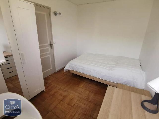 Appartement à louer 4 pièces 73.11m²
