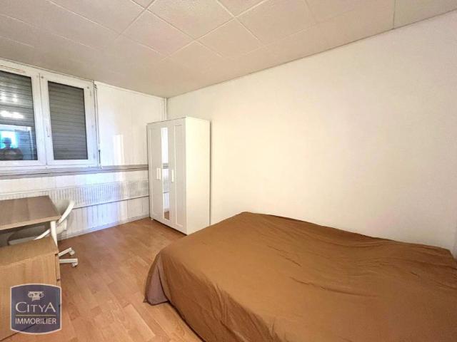 Appartement à louer 4 pièces 73.11m²