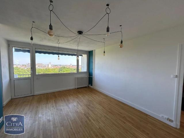 Appartement à louer 4 pièces 73.28m²