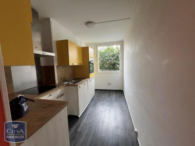 Appartement à louer 4 pièces 73.94m²