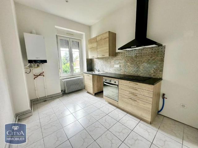 Appartement à louer 4 pièces 84.25m²