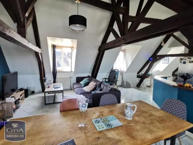 Appartement à louer 4 pièces 84.22m²