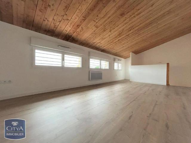 Appartement à louer 4 pièces 84.23m²