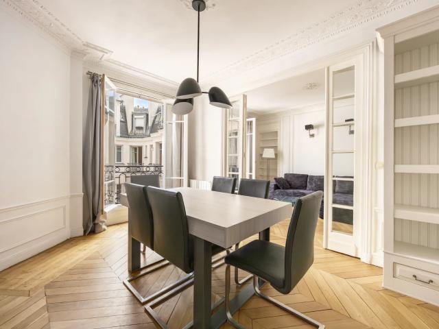 Appartement à louer 4 pièces 84,72 m² | Paris 75116 AUTEUIL | 3 300 € | Junot