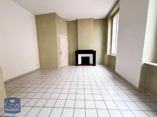 Appartement à louer 4 pièces 84m²