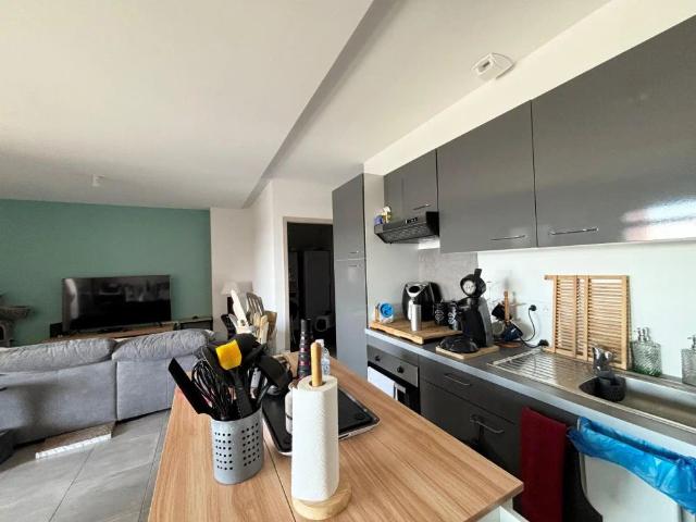 Appartement à louer 4 pièces 85.12m²