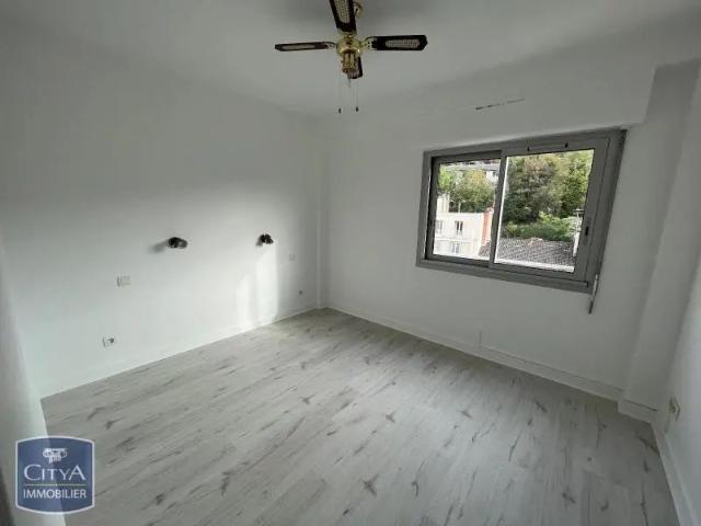 Appartement à louer 4 pièces 85.75m²