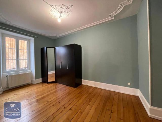 Appartement à louer 4 pièces 85.84m²