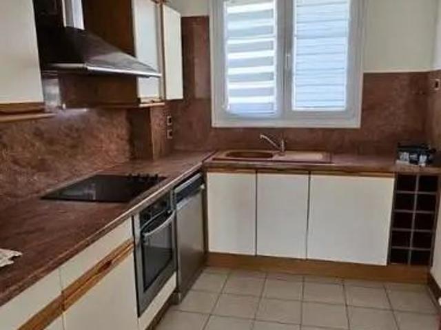 Appartement à louer 4 pièces 86.34m²