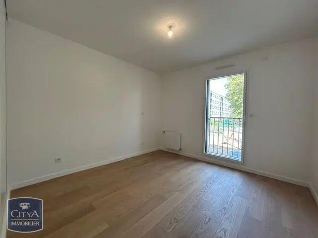 Appartement à louer 4 pièces 86m²