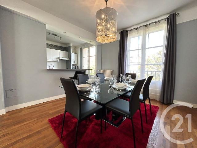 Appartement à louer 4 pièces 87,76 m