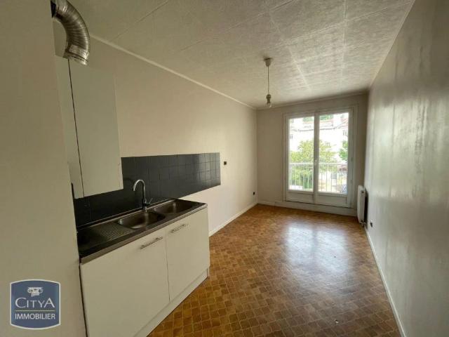 Appartement à louer 4 pièces 87.99m²