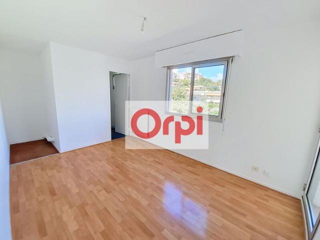 Appartement à louer 4 pièces • 88,78 m 2 Saint Laurent du Var