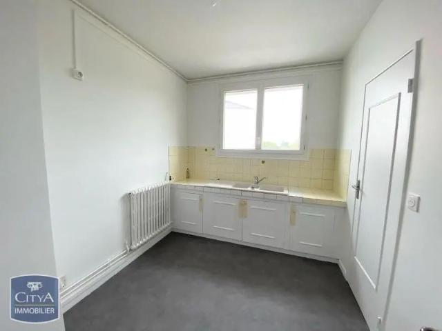 Appartement à louer 4 pièces 80.39m²