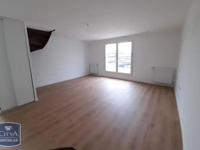 Appartement à louer 4 pièces 80.89m²