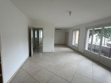 Appartement à louer 4 pièces • 81 m2 Montélimar