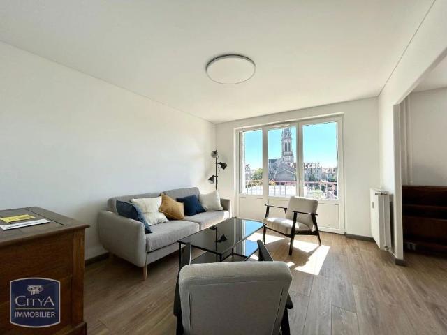Appartement à louer 4 pièces 81.25m²