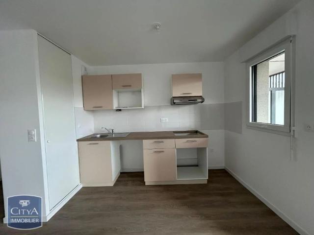 Appartement à louer 4 pièces 81.66m²