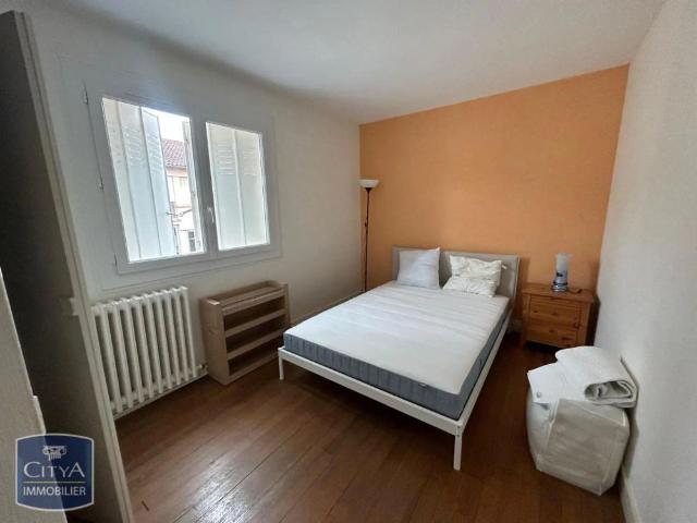 Appartement à louer 4 pièces 81.6m²