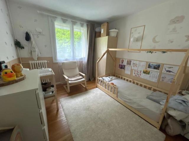 Appartement à louer 4 pièces 81.89m²