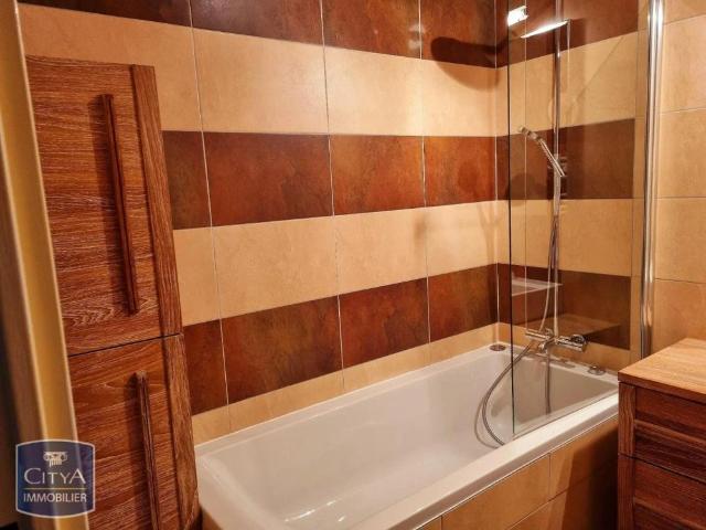 Appartement à louer 4 pièces 82.38m²