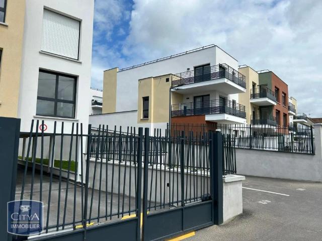 Appartement à louer 4 pièces 82.41m²