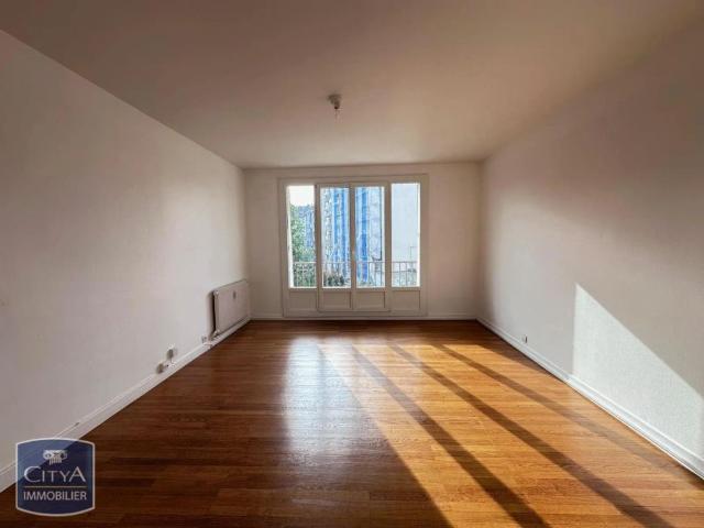 Appartement à louer 4 pièces 82.66m²