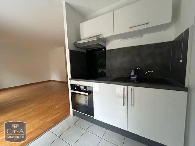 Appartement à louer 4 pièces 82.96m²
