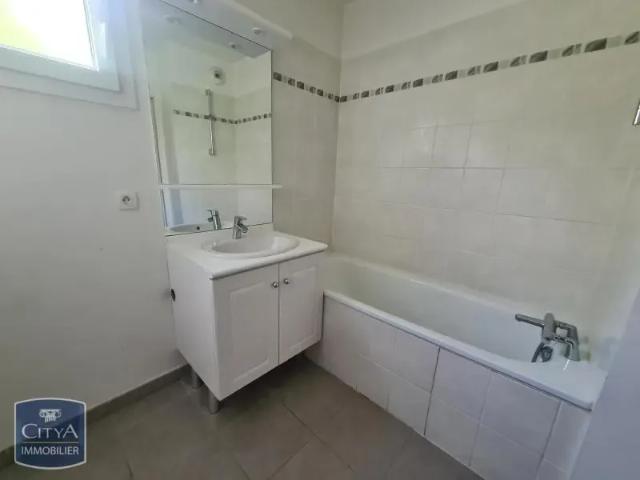 Appartement à louer 4 pièces 83.32m²