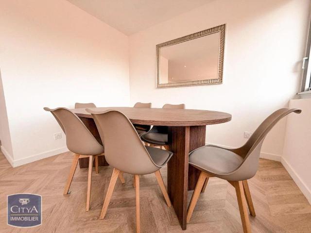 Appartement à louer 4 pièces 83.55m²