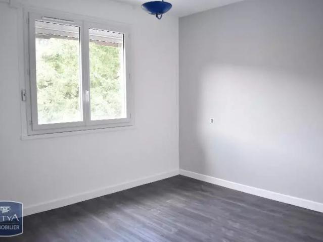 Appartement à louer 4 pièces 83.56m²