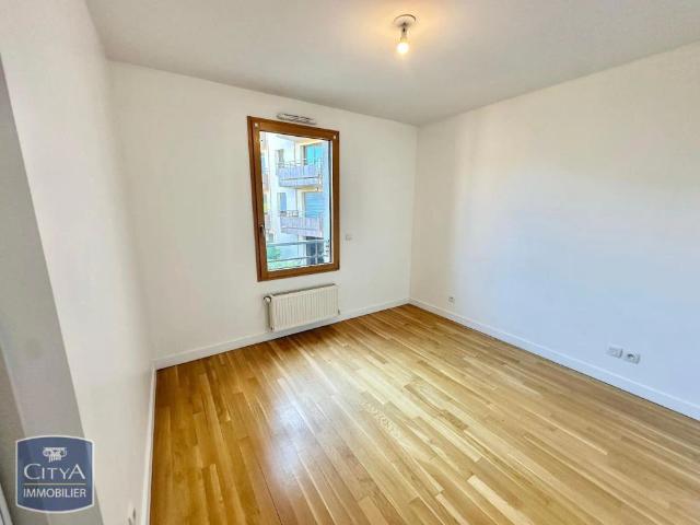 Appartement à louer 4 pièces 94.12m²