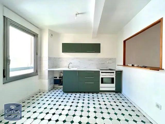 Appartement à louer 4 pièces 95.7m²