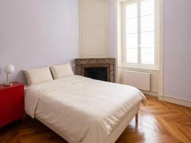Appartement à louer 4 pièces 95.8m²
