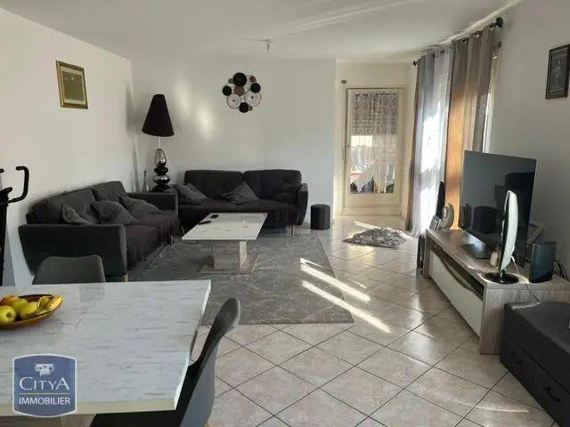 Appartement à louer 4 pièces 95m²