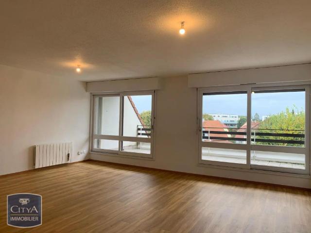 Appartement à louer 4 pièces 96.37m²