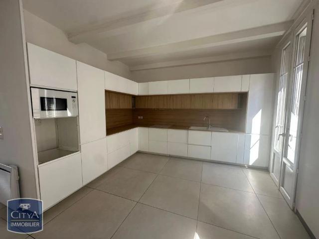 Appartement à louer 4 pièces 96.69m²