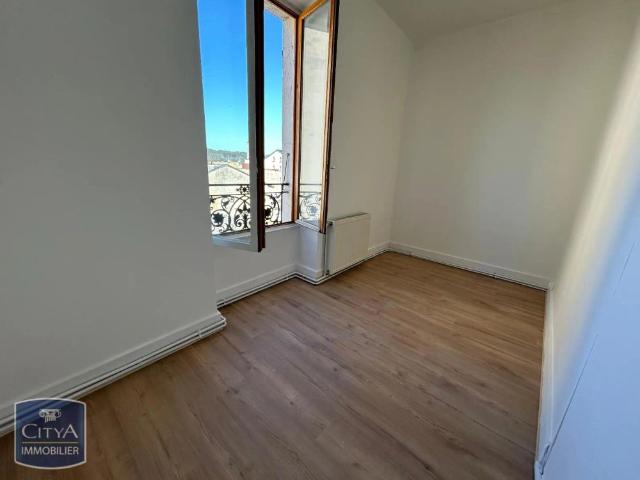 Appartement à louer 4 pièces 96.75m²