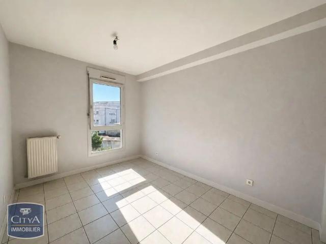 Appartement à louer 4 pièces 97.05m²