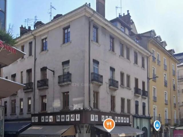 Appartement à louer 4 pièces 97.67m²