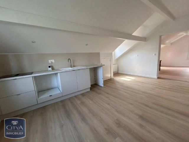 Appartement à louer 4 pièces 98.61m²