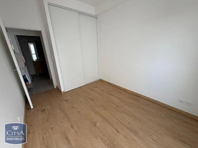 Appartement à louer 4 pièces 99.4m²