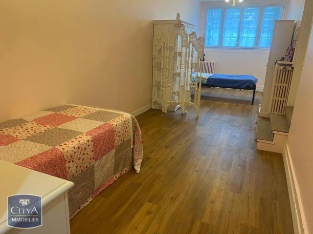 Appartement à louer 4 pièces 90.67m²