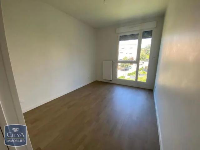 Appartement à louer 4 pièces 90.6m²