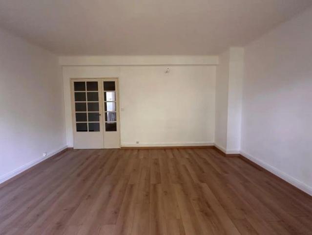 Appartement à louer 4 pièces 90m²